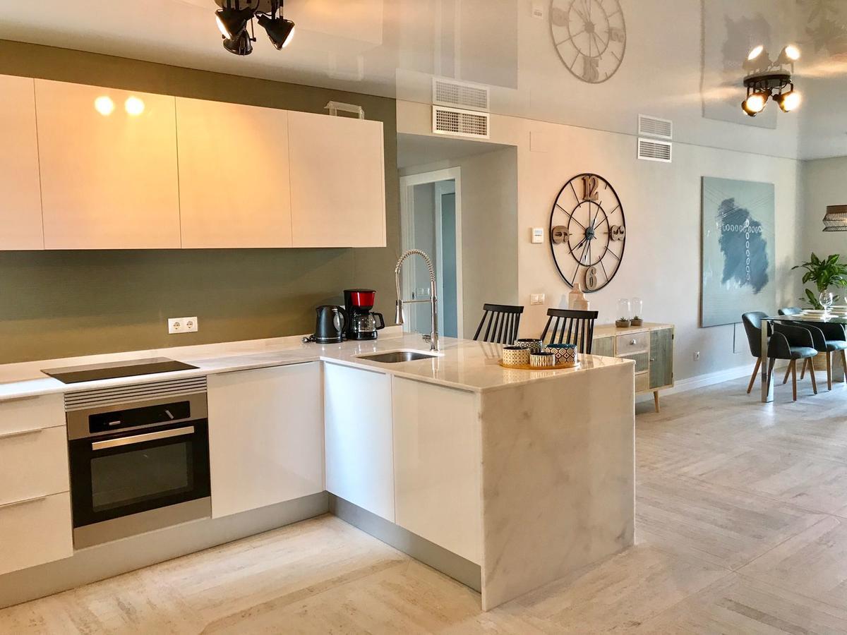 Luxury House 110 M2 On The Beach, Pool, Parking توريمولينوس المظهر الخارجي الصورة